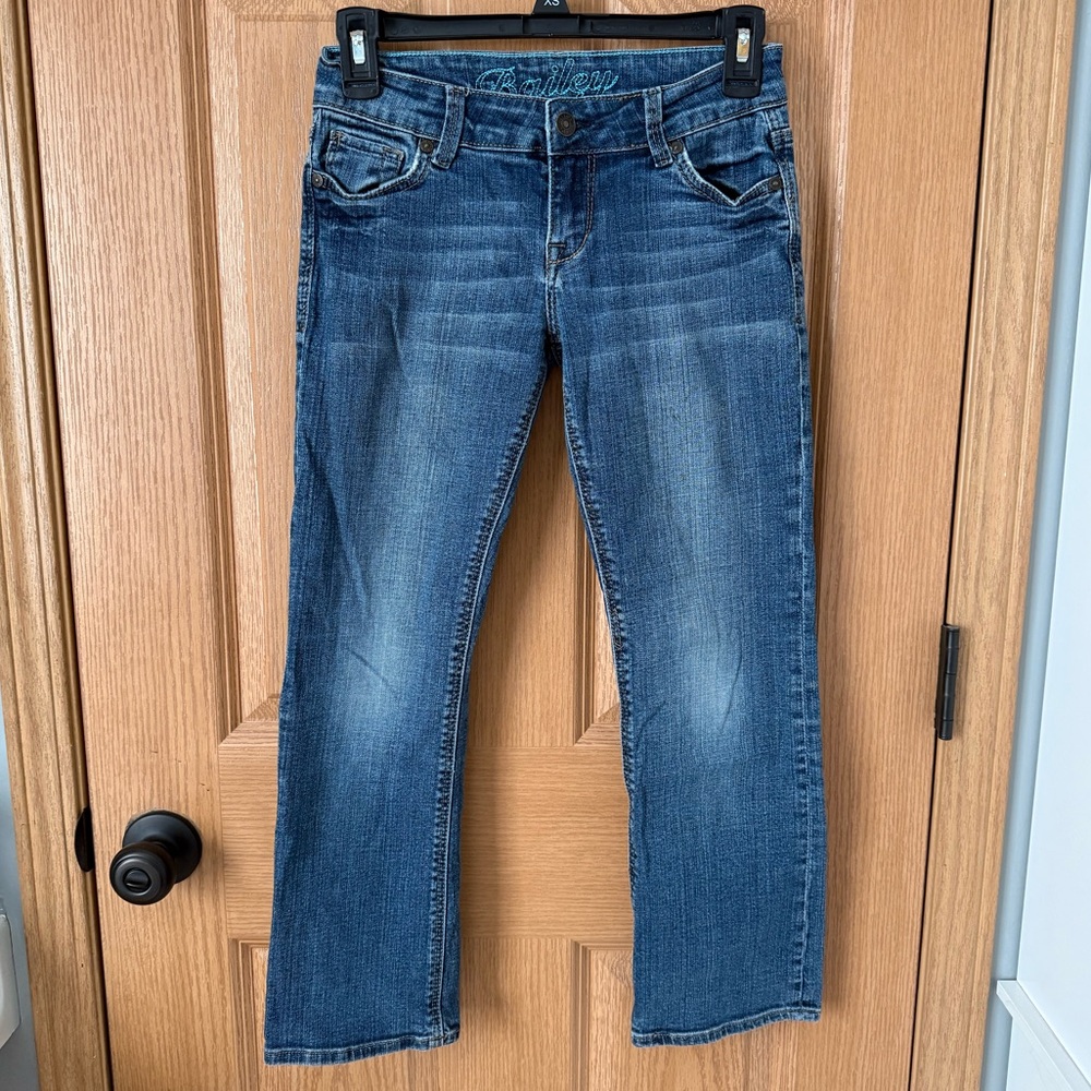dELiA*s 'Bailey' Capris